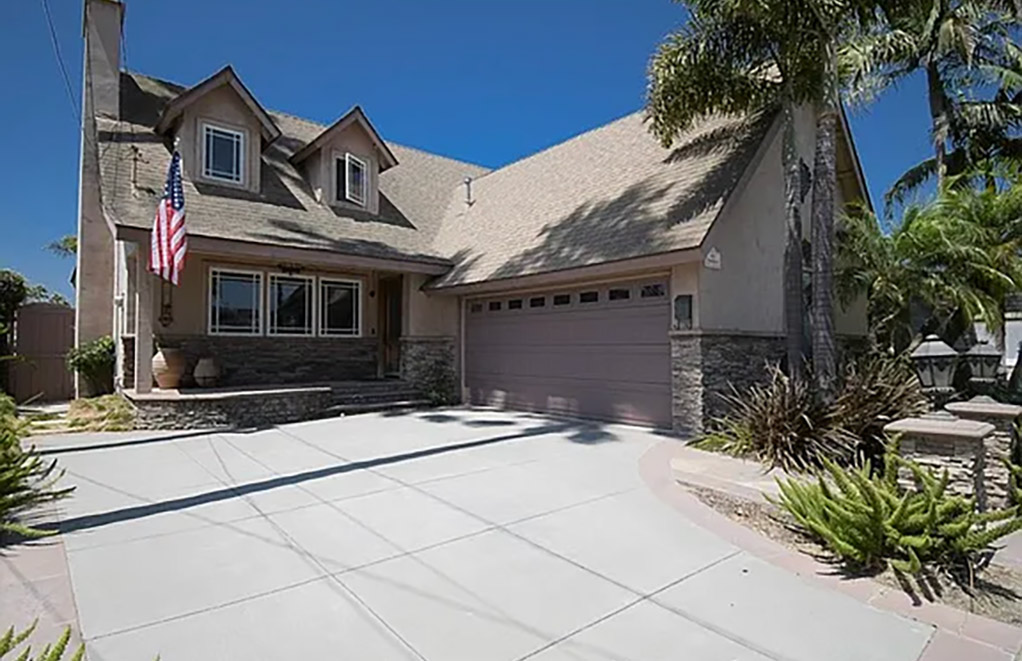 Photo of 620 Coastline Dr, Seal Beach, CA 90740
